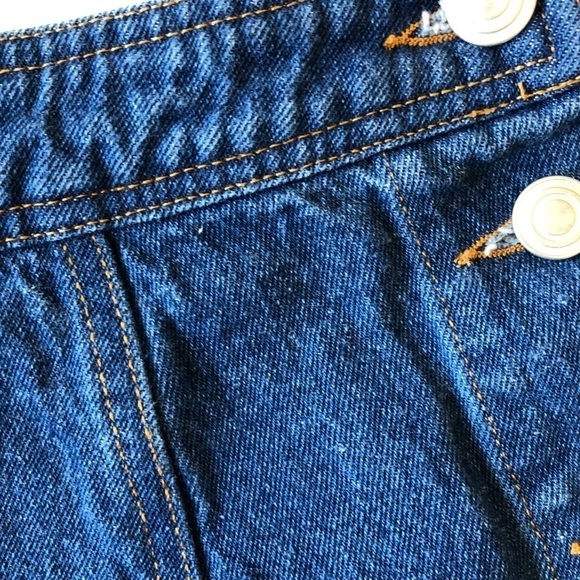 Sans Souci button front jean skirt. Small - Picture 4 of 6